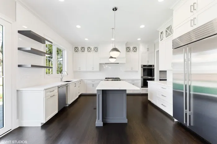 Bridgeview Custom Cabinets Picture 1