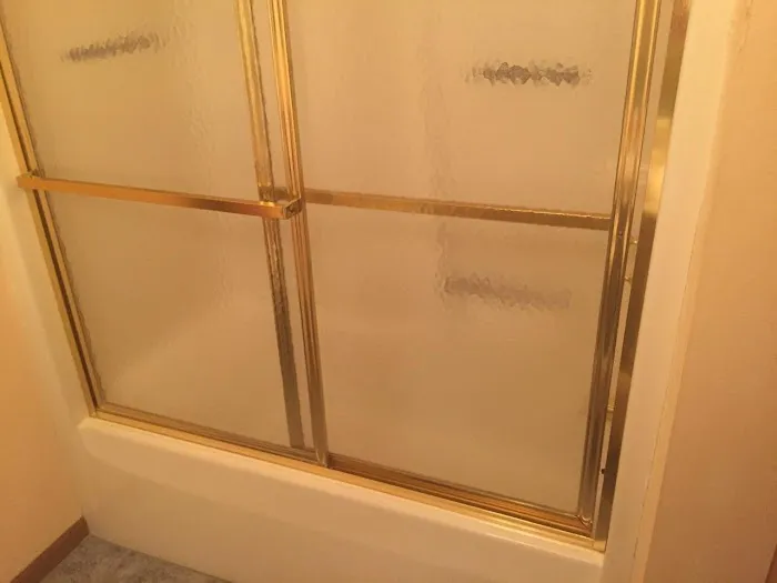 Miracle Method Surface Refinishing - St Louis South Picture 3