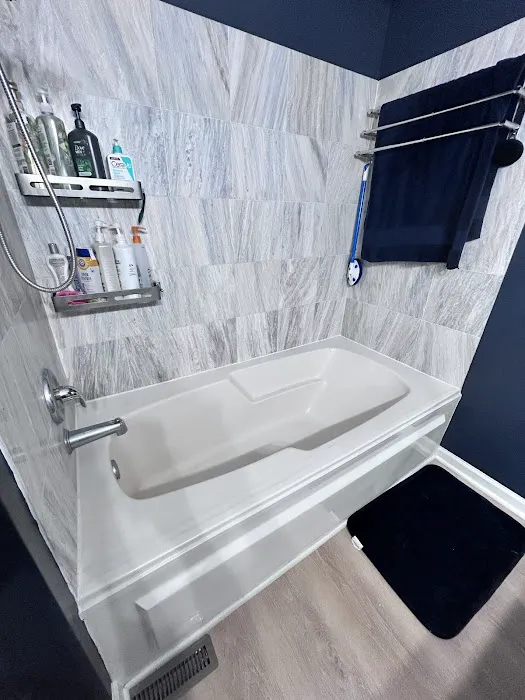 White Tub Refinishing Picture 7