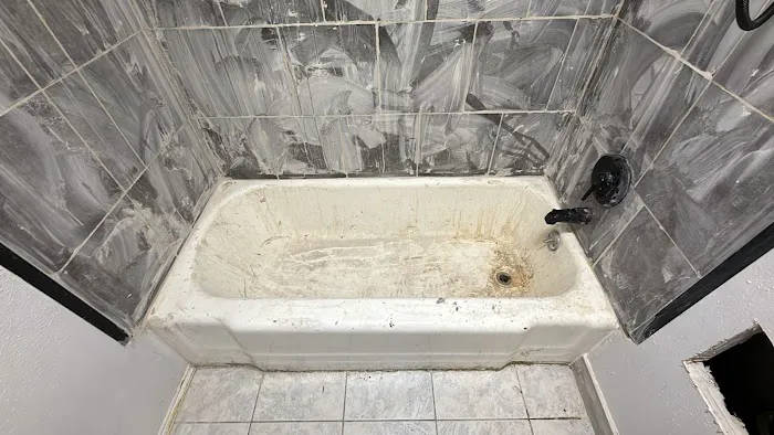 Perfect Bathtub Reglazing Chicago | Tub Refinishing Picture 7