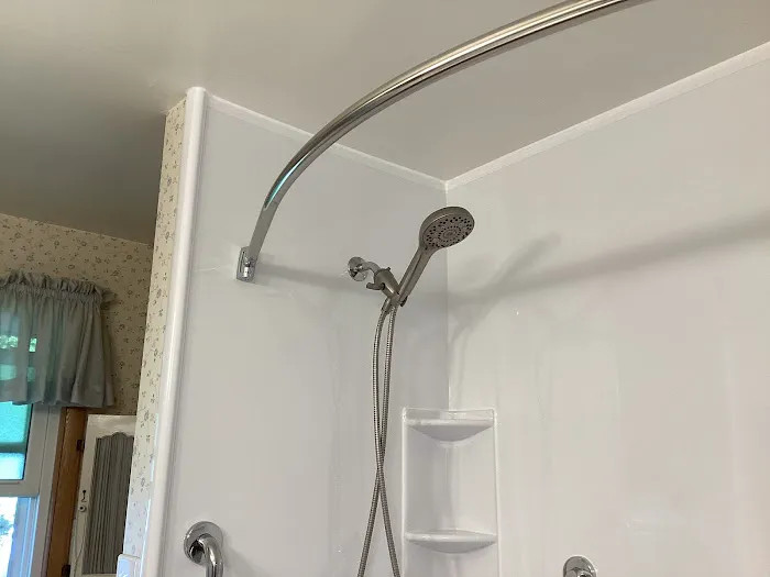 Bath Fitter Picture 7