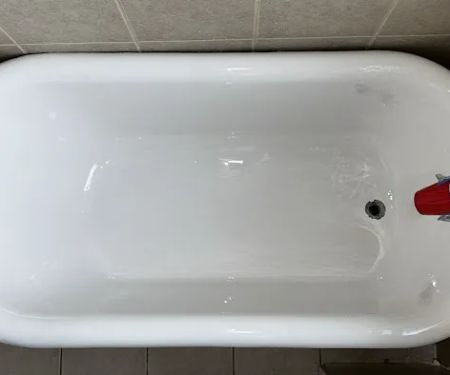 Zero Smell Bathtub Refinishing | ArmoGlaze Service