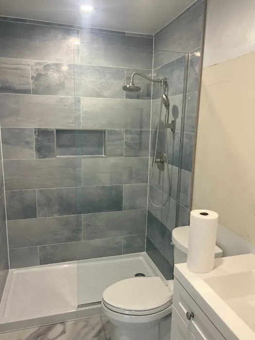 Century City Baths & Remodels Picture 5