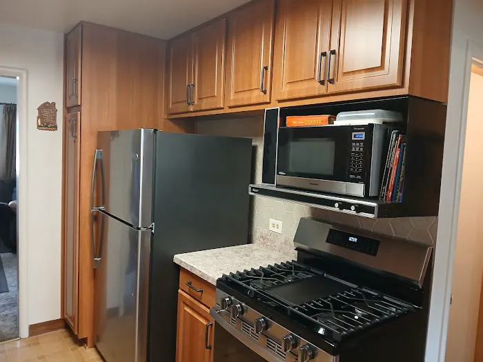 Redo Cabinets Picture 1