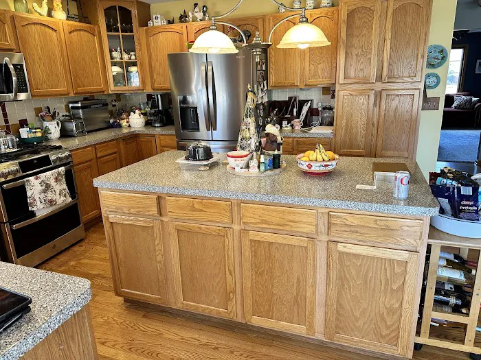 Redo Cabinets Picture 3