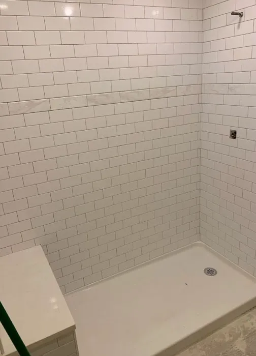 Tub Hub and Tile Picture 10