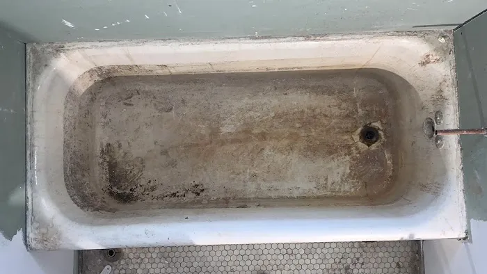 ASAP BathTub Reglazing Picture 2