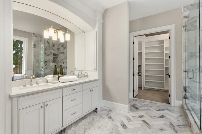 VVL Bathroom Remodeling Contractors Picture 1