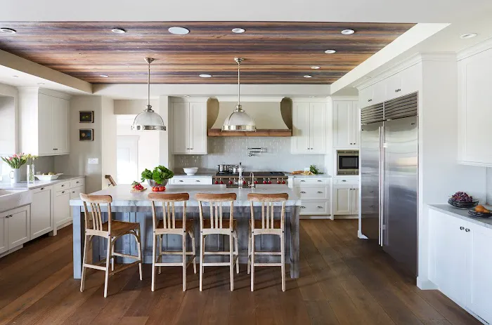 TOP CABINETRY Picture 3