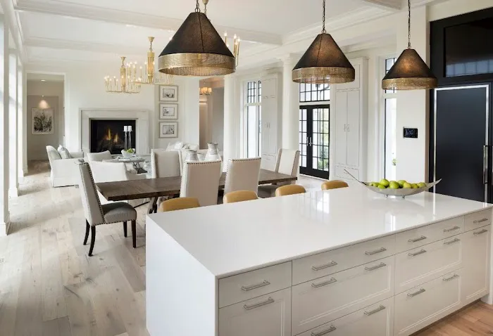 TOP CABINETRY Picture 5