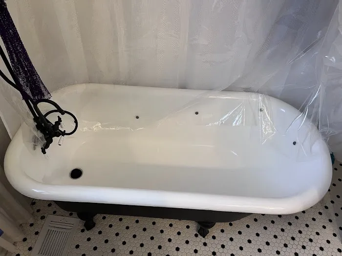 Mr. Bathtub Indy Picture 5