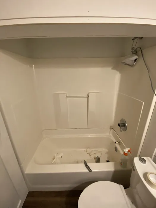 Mr. Bathtub Indy Picture 9