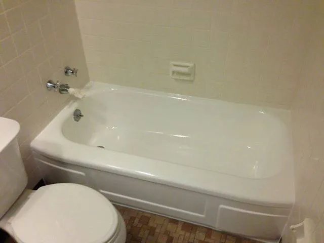 Cincinnati Bathtub & Tile Reglazing, LLC Picture 2
