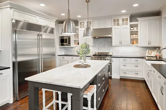 Modern Kitchen & Bath Renovations Picture 3