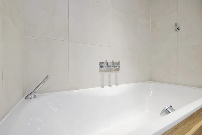 Bath Pro Refinishing Picture 10