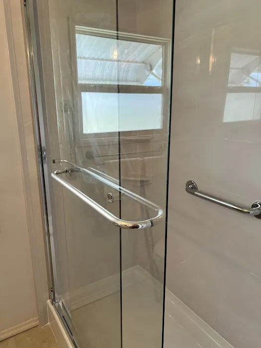 Bath Fitter Picture 10