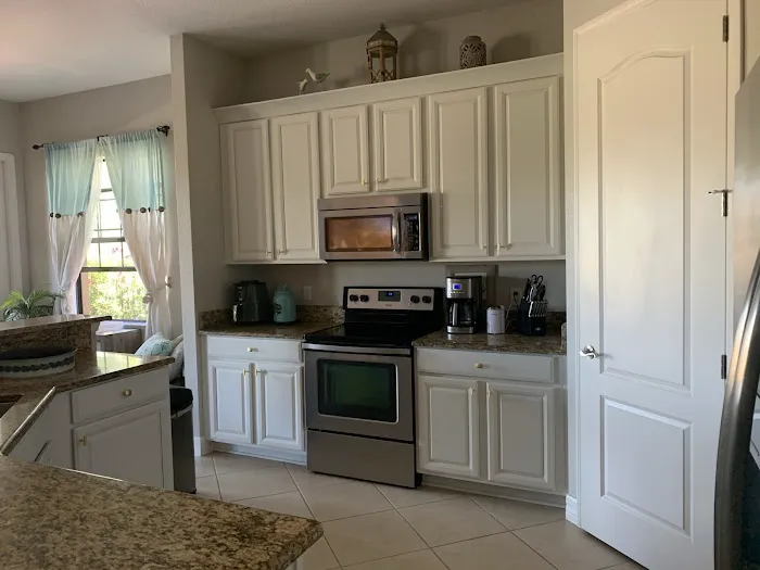 A&K Cabinet Refinishing Picture 2