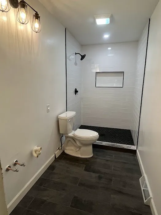 Rolly remodeling llc Picture 4