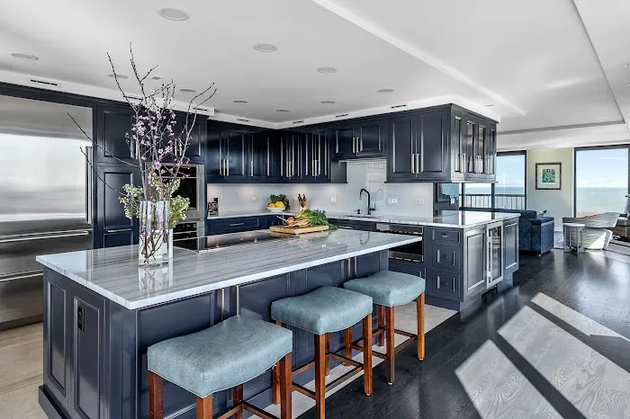 Top Cabinetry Picture 10