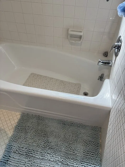 Refinish Bathtub - Bogart int LLC Picture 7
