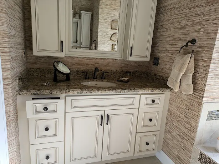 Edgar Kitchen Refinishing Picture 5