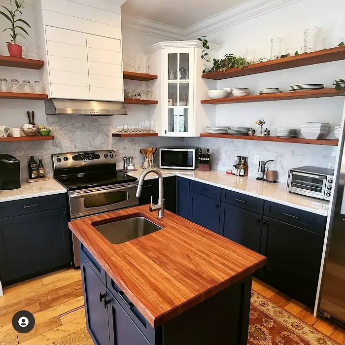 Edgar Kitchen Refinishing Picture 2