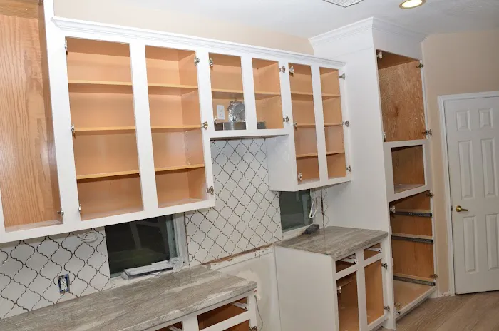 Toman Kitchen Cabinet Painting Picture 2