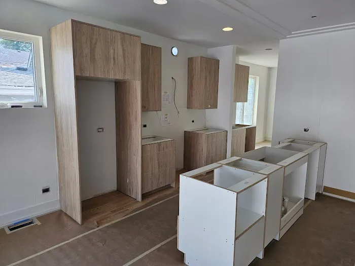 MT Cabinets Picture 6