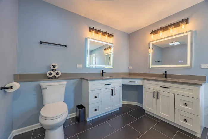ILLINOIS REMODEL Picture 8