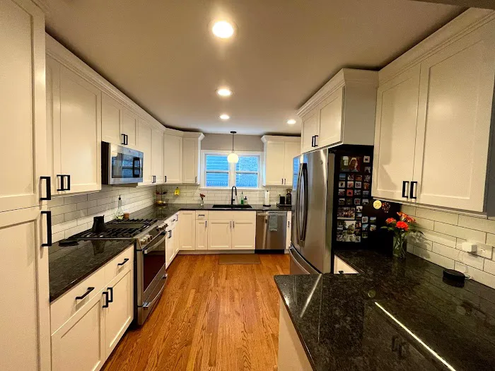 MRPRO Cabinet Refinishing & Painting Picture 10