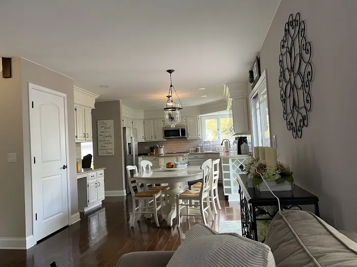 MRPRO Cabinet Refinishing & Painting Picture 9