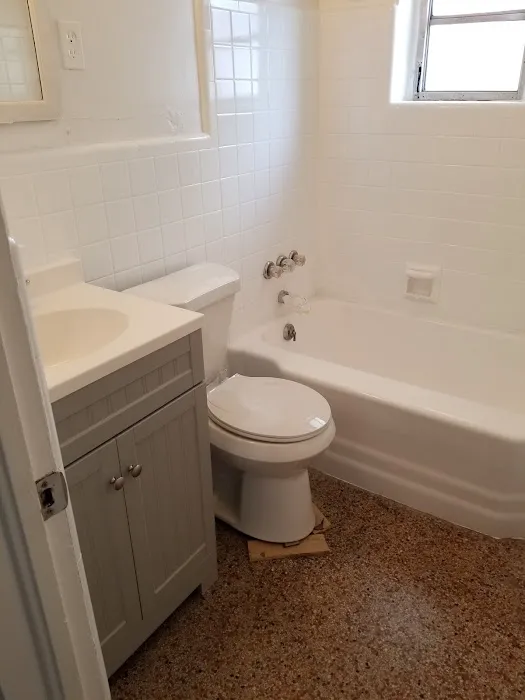 Nelson Tub & Tile Reglazing Picture 6