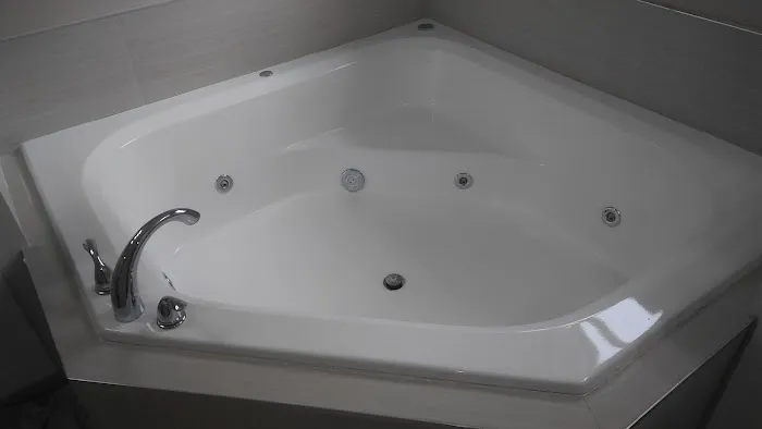 Florida Tub Refinishing Picture 5