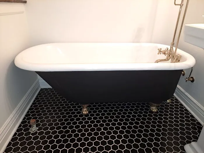 Miami Bathtub Refinishing Picture 5