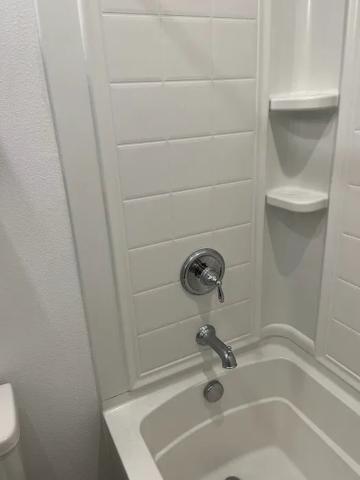 Crown Bath Corp. Picture 1