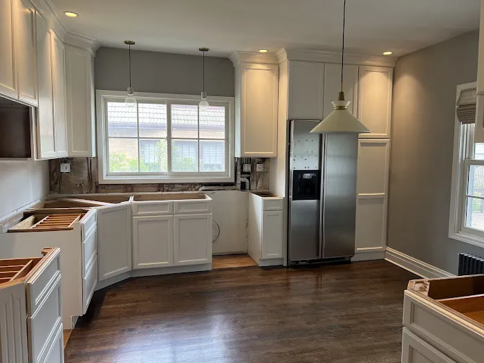 Unique Woodwork Kitchen and Bath LLC Picture 3