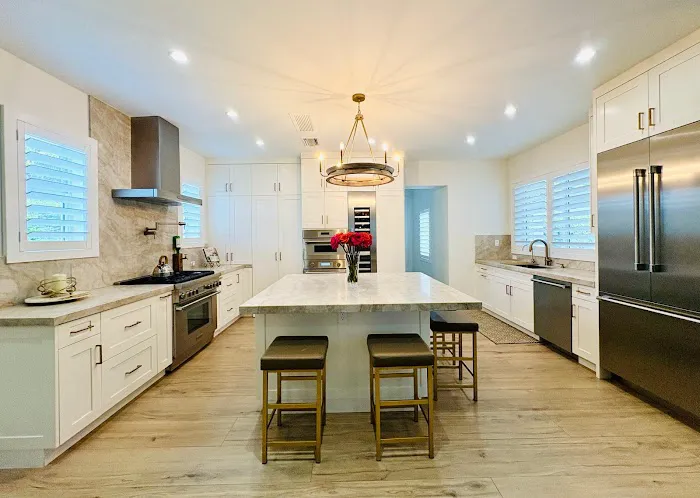 Kitchen and Decor Center Picture 2