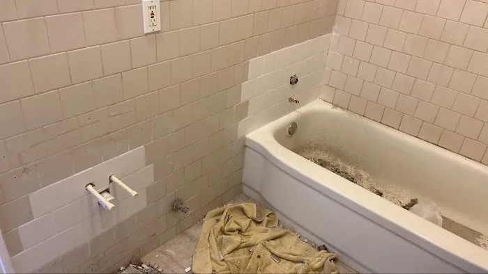 Clear Project LLC Tub and tile Reglazing & Cabinet Refinishing Sarasota Picture 1