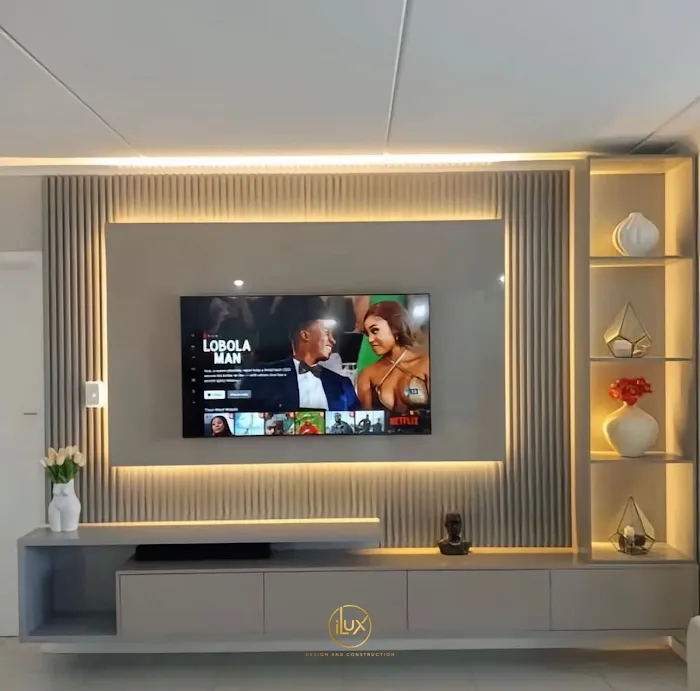 iLux Custom Kitchen and Closets Picture 5