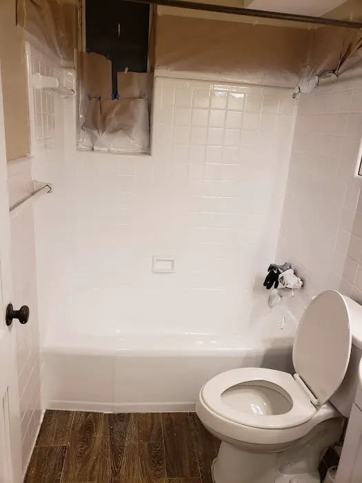 Tub/art refinishing LLC Picture 6
