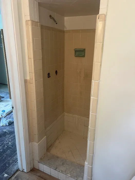 Tub/art refinishing LLC Picture 4