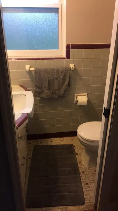 Tub/art refinishing LLC Picture 2