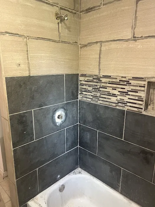Tub/art refinishing LLC Picture 7