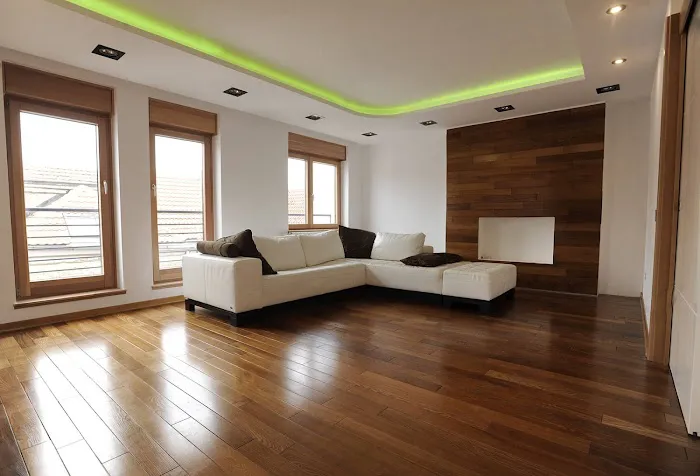 THE MIAMI FLOORS BATHS & VENEERS Picture 9