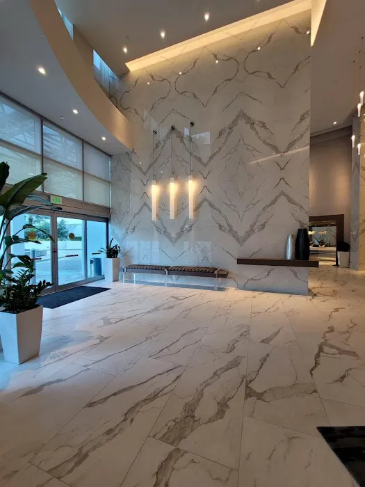 THE MIAMI FLOORS BATHS & VENEERS Picture 1