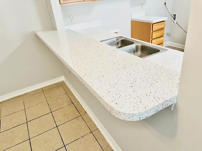 Bathtub And Kitchen Countertop Refinishing Picture 1