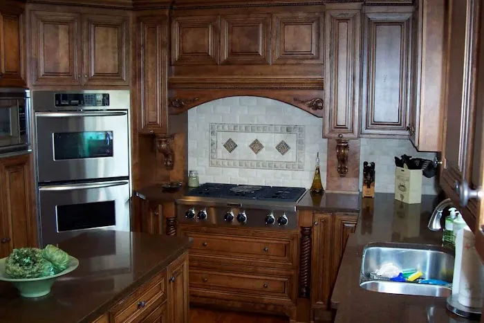 Euro Tech Cabinetry Picture 6