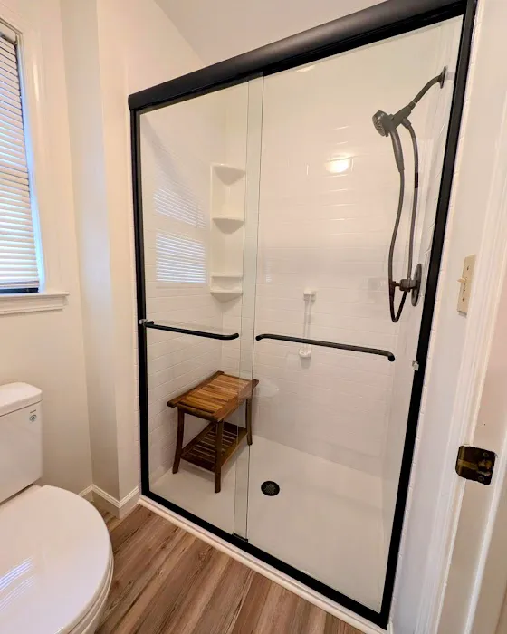 Rise Up Renovations - Kitchen & Bathroom Remodeling Picture 5