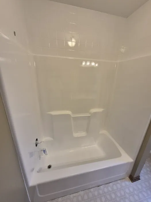 Bathtub & Tile Restorations Picture 9