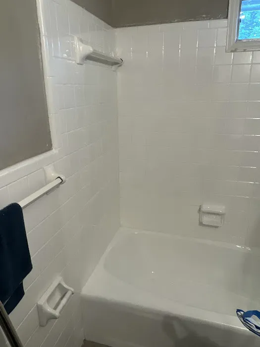 White's Reglaze Picture 4